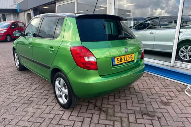 Škoda Fabia (2013) thumbnail 4