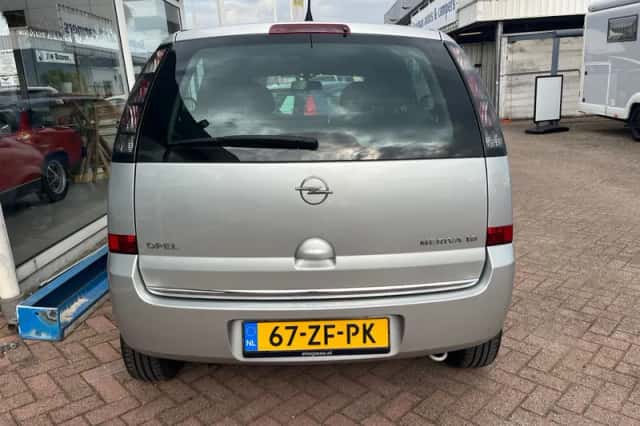 Opel Meriva (2008) thumbnail 5