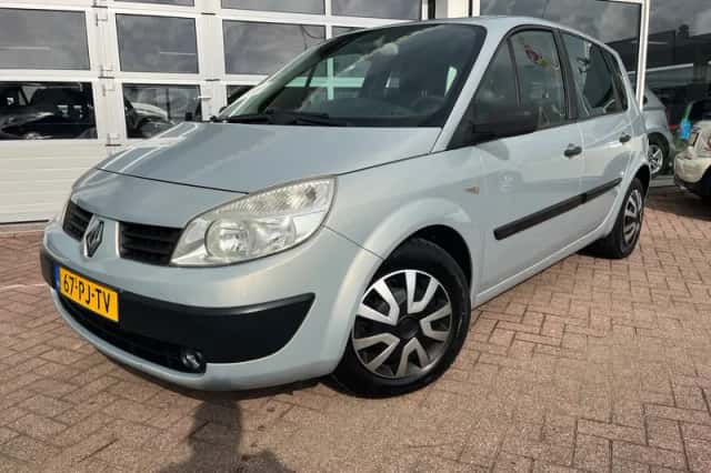 Renault Scénic (2004) thumbnail 1