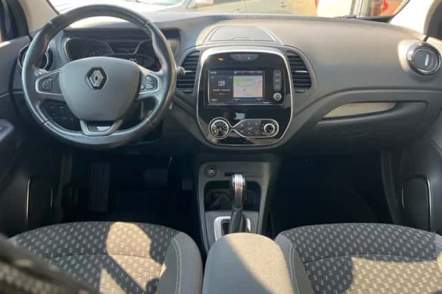 Renault Captur (2019) thumbnail 2