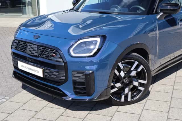 MINI Countryman (2025) thumbnail 3