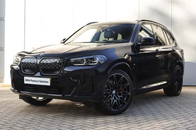 BMW iX3 (2025) thumbnail 1