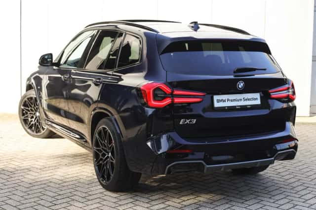 BMW iX3 (2025) thumbnail 2