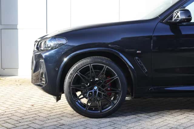 BMW iX3 (2025) thumbnail 5
