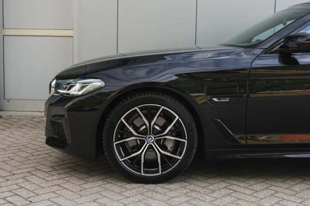 BMW 5-Serie (2023) thumbnail 4