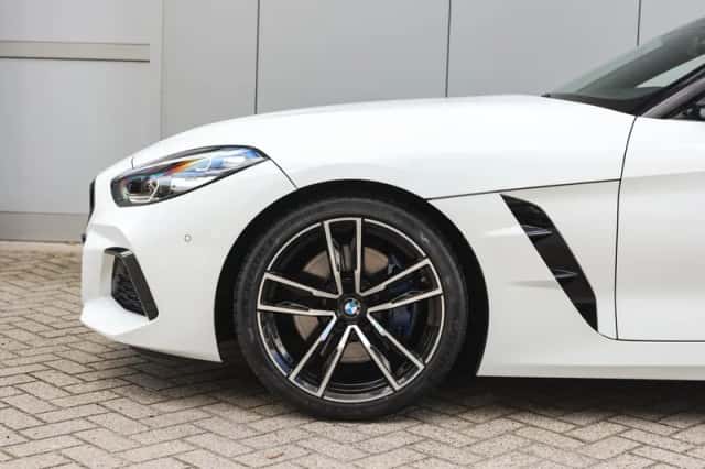 BMW Z4 (2019) thumbnail 4