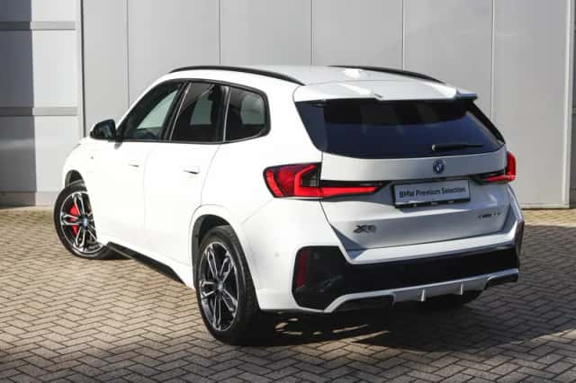 BMW X1 (2025) thumbnail 2