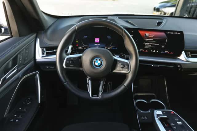BMW X1 (2025) thumbnail 3