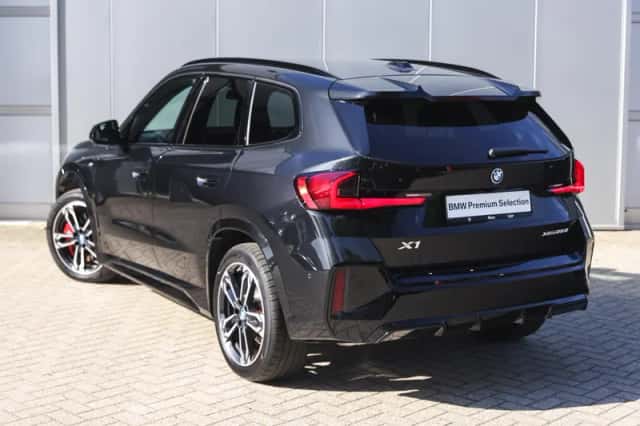 BMW X1 (2025) thumbnail 2