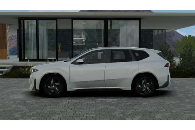 BMW iX3 (2026) thumbnail 5