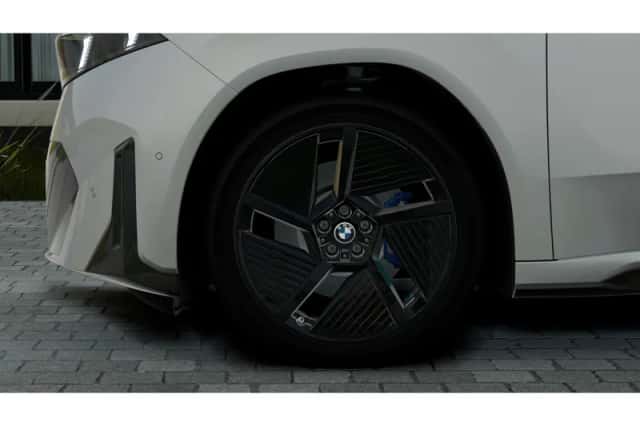 BMW iX3 (2026) thumbnail 6