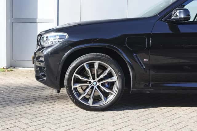 BMW X3 (2021) thumbnail 5