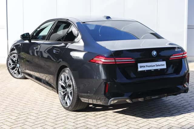 BMW 5-Serie (2024) thumbnail 2