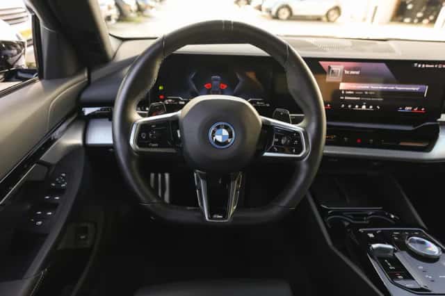 BMW 5-Serie (2024) thumbnail 3