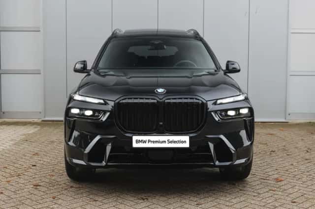 BMW X7 (2026) thumbnail 6
