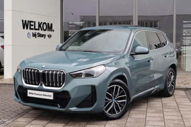 BMW iX1 (2023) thumbnail 1