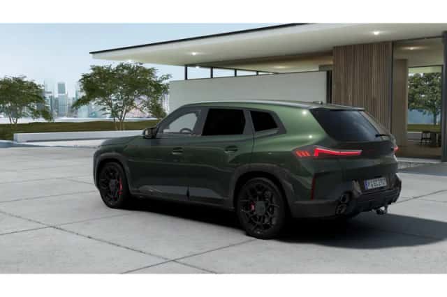 BMW XM (2026) thumbnail 2