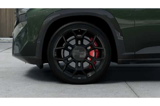 BMW XM (2026) thumbnail 6