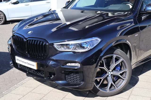 BMW X5 (2020) thumbnail 2