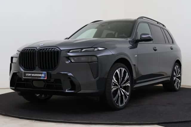 BMW X7 (2026) thumbnail 1