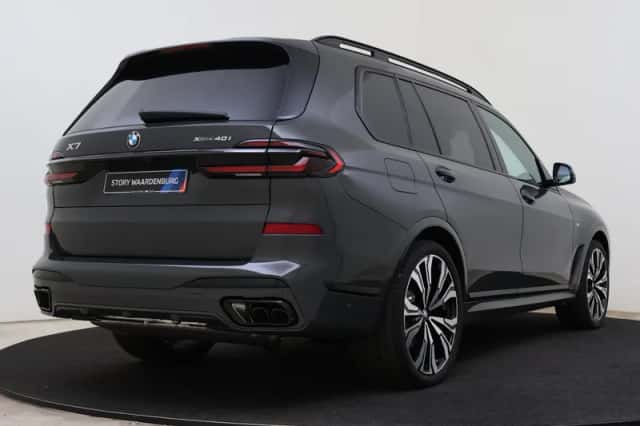 BMW X7 (2026) thumbnail 2