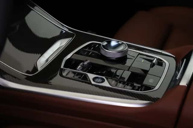 BMW X7 (2026) thumbnail 6