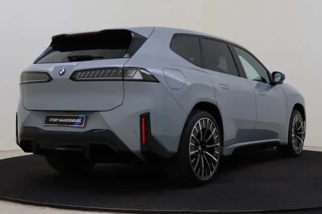 BMW iX3 (2026) thumbnail 2