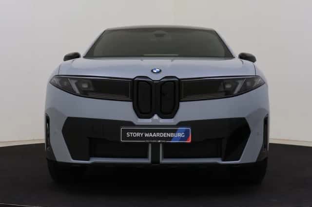 BMW iX3 (2026) thumbnail 4
