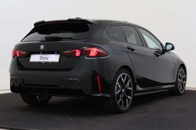 BMW 1-Serie (2024) thumbnail 2