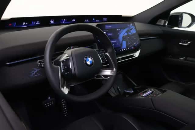 BMW iX3 (2026) thumbnail 3