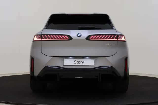 BMW iX3 (2026) thumbnail 5