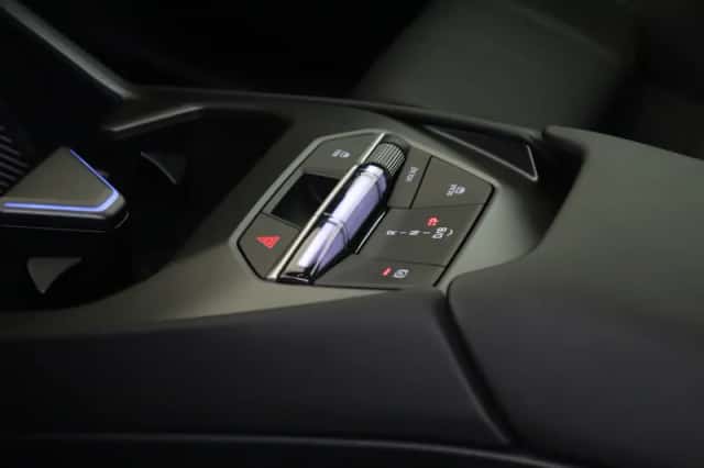 BMW iX3 (2026) thumbnail 6