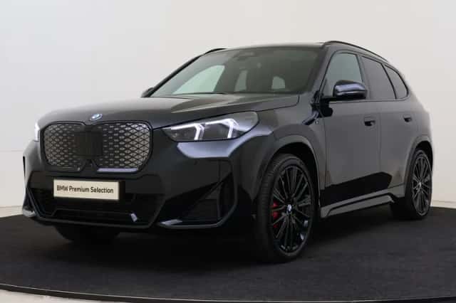 BMW iX1 (2026) thumbnail 1