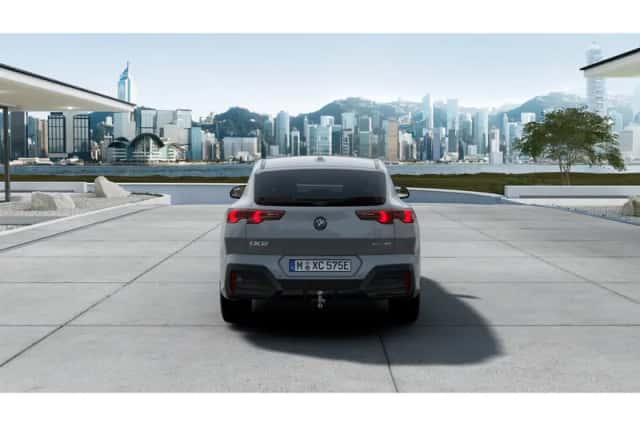 BMW iX2 (2026) thumbnail 4