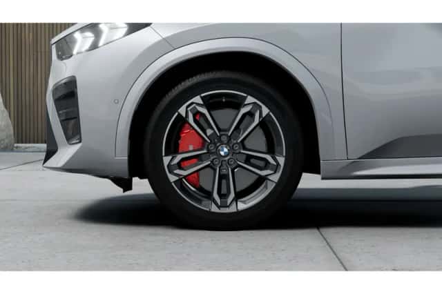 BMW iX2 (2026) thumbnail 6