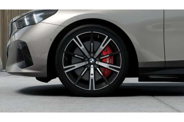 BMW i5 (2026) thumbnail 6