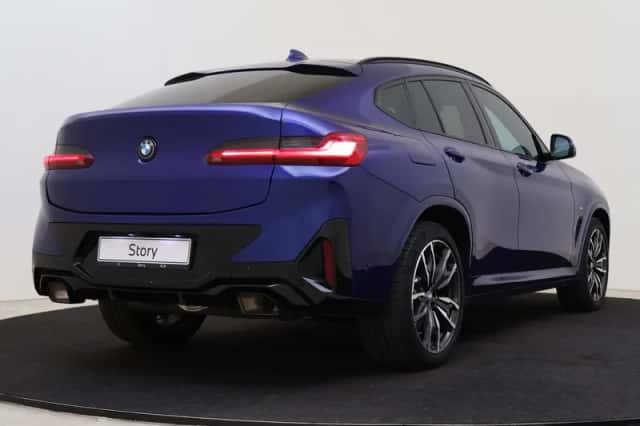 BMW X4 (2023) thumbnail 2