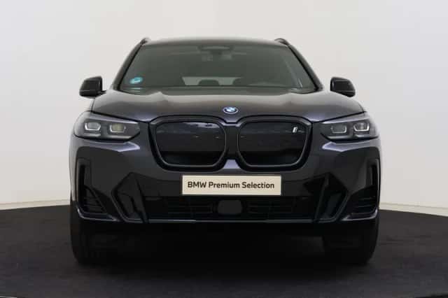 BMW iX3 (2023) thumbnail 4