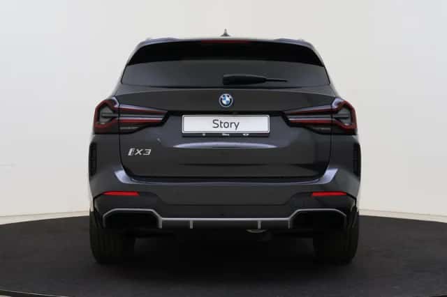 BMW iX3 (2023) thumbnail 5