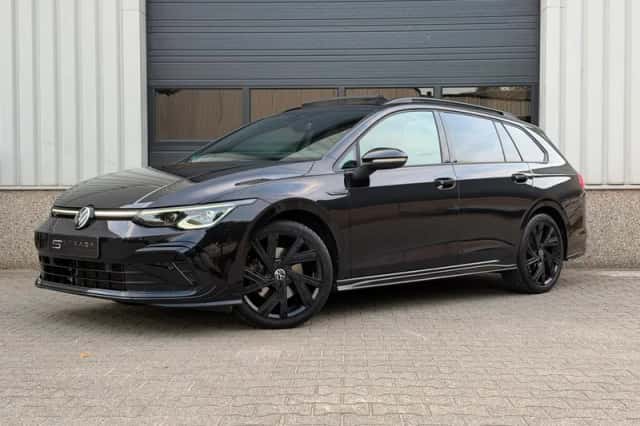 Volkswagen Golf (2022) thumbnail 1