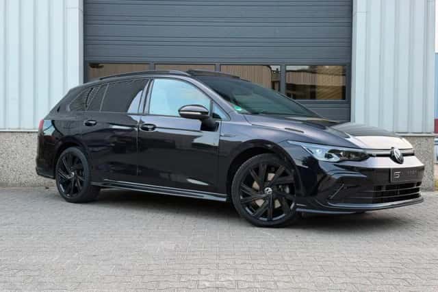 Volkswagen Golf (2022) thumbnail 6