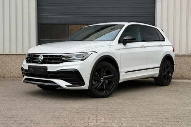 Volkswagen Tiguan (2022) thumbnail 1
