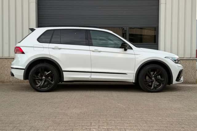 Volkswagen Tiguan (2022) thumbnail 6