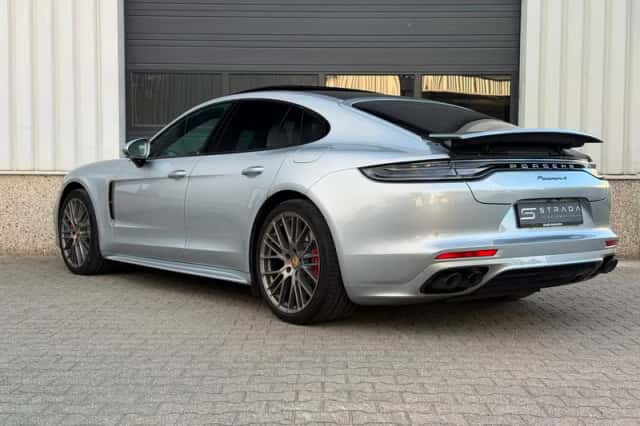 Porsche Panamera (2023) thumbnail 4