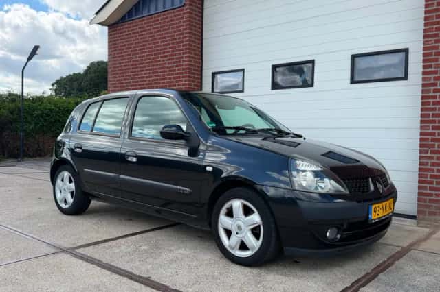 Renault Clio (2003) thumbnail 4