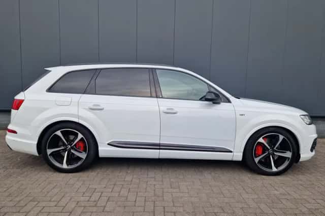 Audi Q7 (2017) thumbnail 4