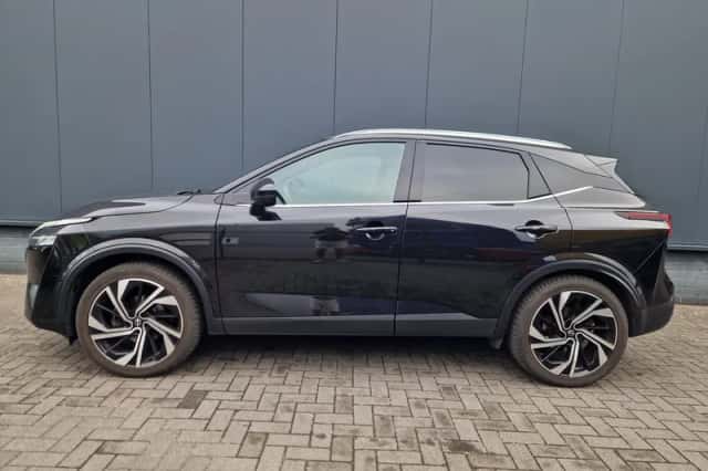 Nissan Qashqai (2022) thumbnail 2