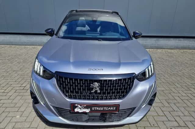Peugeot 2008 (2021) thumbnail 5