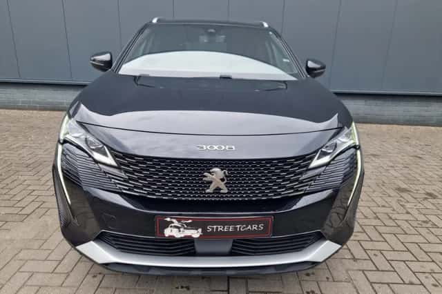 Peugeot 3008 (2023) thumbnail 5