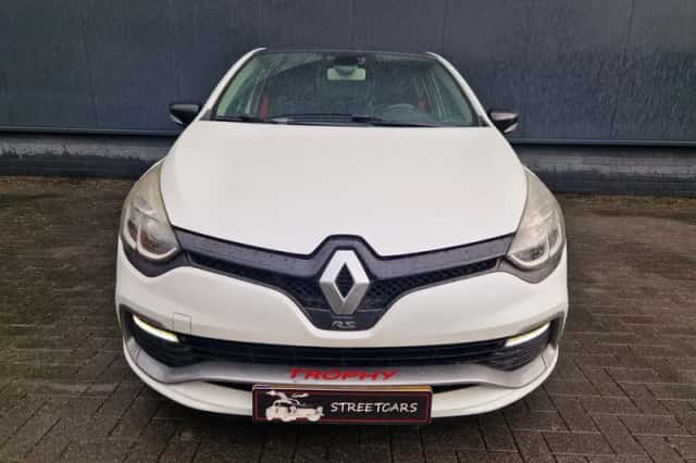 Renault Clio (2015) thumbnail 5